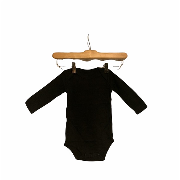 ⏰(3 for $15) New! Black Long Sleeve Onesie 9 months Basic cute - Picture 2 of 2